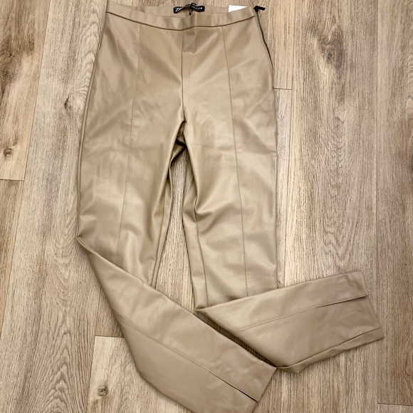 FAUX LEATHER LEGGINGS💕NWT - Picture 10 of 14